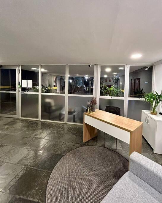 Elegante - Garagem - Ao Lado Metro Apartamento