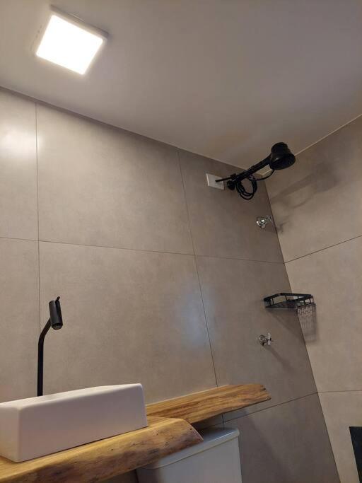 Apartamento Elegante - Garagem - Ao Lado Metro