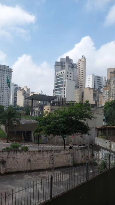 Elegante - Garagem - Ao Lado Metro